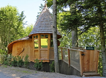 Cabanes dans les arbres - GENEUILLE