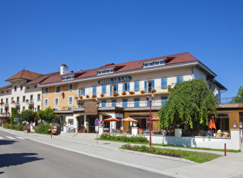 Aire de stationnement - Hôtel le Lac - MALBUISSON